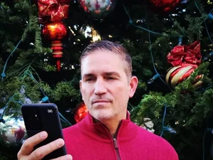 Quem é o ator Jim Caviezel, que vai interpretar Bolsonaro em filme