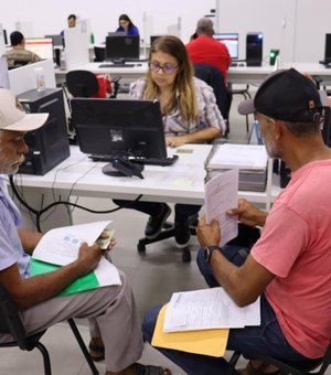 Casal e MPAL realizam ação de cadastro na Tarifa Social em residenciais de Arapiraca