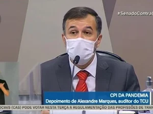 Auditor do TCU que fez documento falso citado por Bolsonaro depõe; acompanhe ao vivo