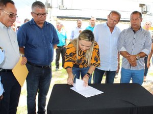 Ordem de serviço de escola é assinada em São Luís do Quitunde