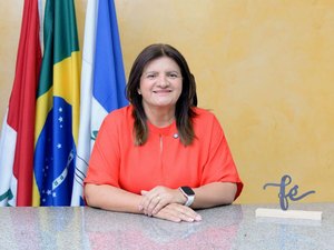 Ziane Costa celebra chegada de nove novos cursos da Ufal ao Sertão