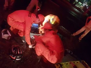 Colisão entre carro e carroça deixa quatro feridos na AL-101 Norte