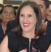 Filha de Isnaldo Bulhões assume prefeitura e vai para a reeleição