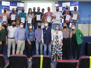 Assistência Social e Senai contribuem para a formação de 62 profissionais em Maceió