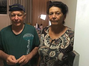 A impressionante fuga de casal de idosos sob 'som assustador' de enxurrada de lama