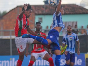 Dimensão Capela marca no fim e vence o CSA por 1x0