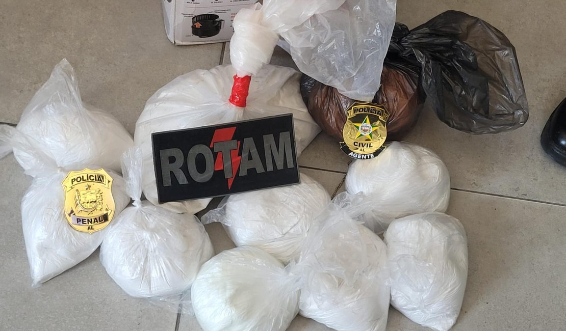 Polícia Militar apreende 24,5 Kg de drogas em bairros de Maceió