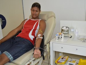 Estoque de sangue deficitário deixa Hemoal em alerta para o Réveillon