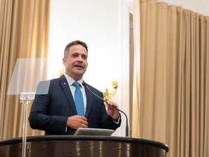 Servidores estaduais terão reajuste de 6% com projeto enviado por Paulo Dantas