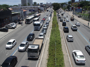 Exames clínicos de habilitação voltam a funcionar na capital