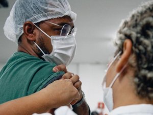 Vacinação: 122.028 alagoanos já foram imunizados contra a Covid-19