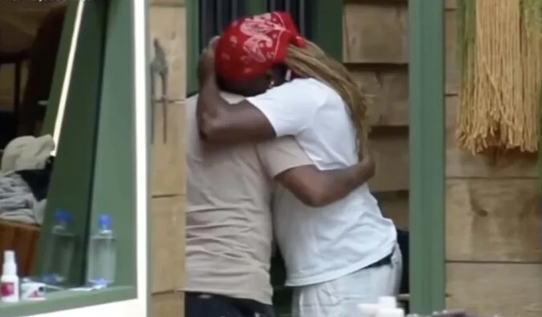 A Fazenda 17: Creo Kellab faz pedido inusitado a peão após ser expulso