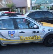 Polícia prende homem e apreende adolescente acusados de assaltar ônibus 