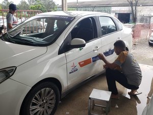 SMTT divulga novo local para adesivação de taxis em Maceió
