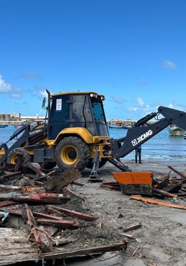 Segurança Cidadã remove estruturas irregulares no Centro Pesqueiro do Jaraguá
