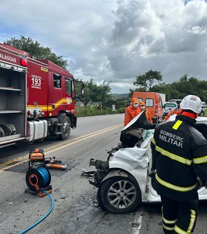 Taxista morre após batida com caminhão no Tabuleiro