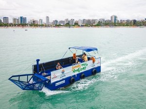 Ecoboat retira mais de mil toneladas de lixo da lagoa Mundaú e praias de Maceió