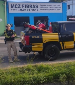Motocicleta roubada é recuperada pelo DMTT após alerta de denúncia no Vergel