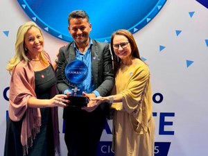 Casa do Empreendedor de Limoeiro de Anadia recebe Troféu Diamante pelo segundo ano seguido