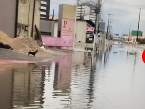 Chuvas causam falta de energia e semáforos apagados na Ponta Verde