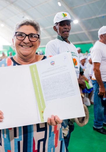 Prefeitura e Governo do Estado entregam 500 títulos rurais em Girau do Ponciano
