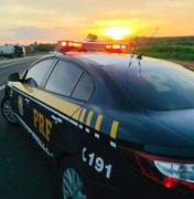 PRF prende motorista de caminhão por embriaguez ao volante, em Flexeiras