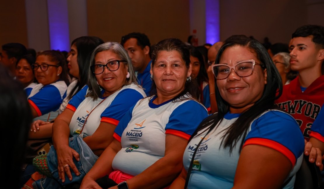 Prefeitura de Maceió abre sete mil vagas para Educação de Jovens, Adultos e Idosos em 2026