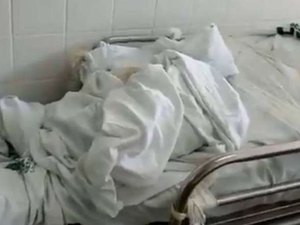 Hospitais do DF têm corpos no chão e fila de 400 pessoas