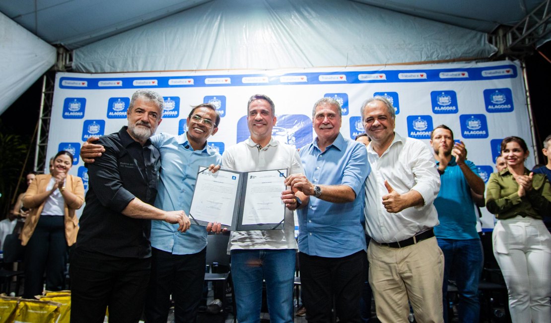 Governo de Alagoas entrega obras de pavimentação e autoriza relocação do Cisp em Messias