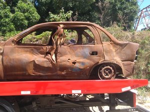 SMTT remove veículos abandonados na parte alta de Maceió