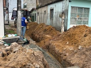 Prefeitura inicia implantação de sistema de drenagem no Tabuleiro do Martins
