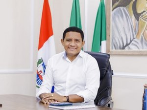 ''Vamos para as ruas pedir voto de cabeça erguida para o povo palmeirense'', diz Júlio Cezar ao rebater oposição