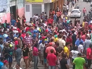 Tiroteio em bar deixa dois mortos e um fica ferido