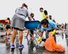 Cooperativa realiza coleta seletiva em evento de corrida na orla de Maceió