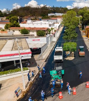 Pró-Estrada avança com + 5 km de asfalto nas ruas de Santana do Ipanema