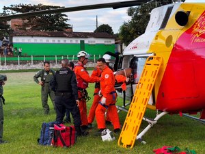 Dois homens ficam feridos após moto cair em barreira em Joaquim Gomes