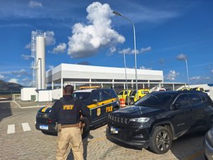 PRF prende homem por receptação de veículo em Canapi, Sertão de Alagoas