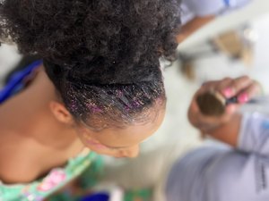 Adolescentes em cumprimento de medida socioeducativa participam do Carnaval das Pérolas