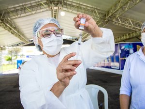 316.964 doses das vacinas contra a Covid-19 foram aplicadas em Alagoas