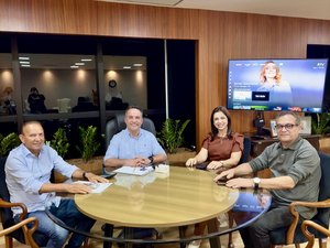 Cícero Cavalcante articula ações com governador e prefeita de Joaquim Gomes
