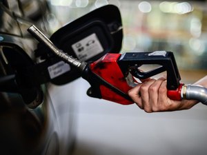 Gasolina em Maceió continua a ser encontrada por R$5,57