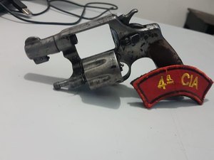 Após troca de tiros com a polícia, suspeitos de assaltos são presos