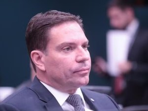 Alexandre Ramagem tem parte da ação penal suspensa pelo STF