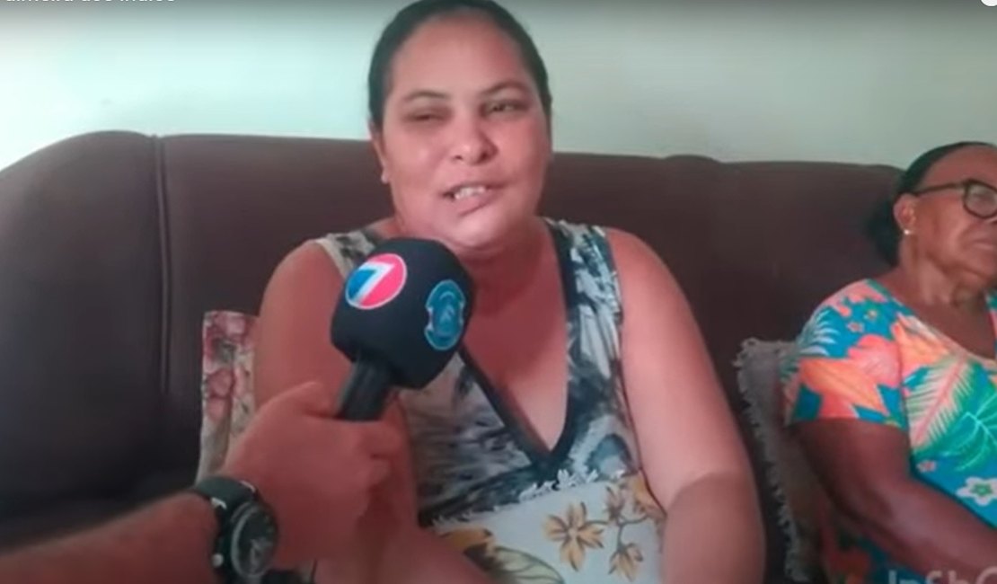 Mulher atingida com 5 facadas no pescoço em Palmeira no ultimo sábado (18) concede entrevista ao 7segundos