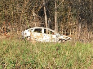 Corpo carbonizado é encontrado dentro de carro de professor da Ufal desaparecido
