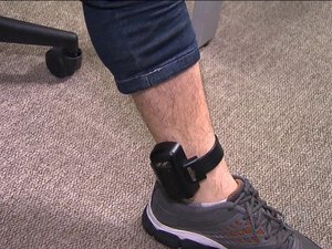 Após quebrar tornozeleira, reeducando é preso