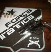Força Tática apreende arma com cliente em bar no Cangandu
