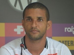 Comandado por Vica, River (PI) contrata zagueiro alagoano