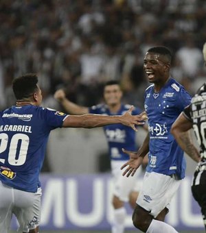 Cruzeiro vence Botafogo fora de casa e deixa a zona do rebaixamento