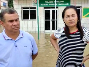 Prefeito de Jacuípe se pronuncia sobre inundação que atinge grande parte do município